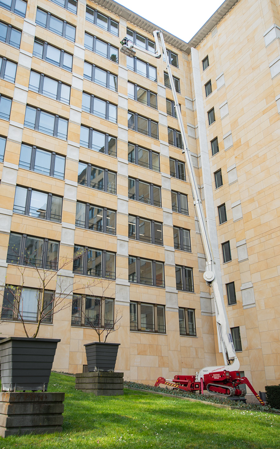 Naturstein Reinigung Höhe