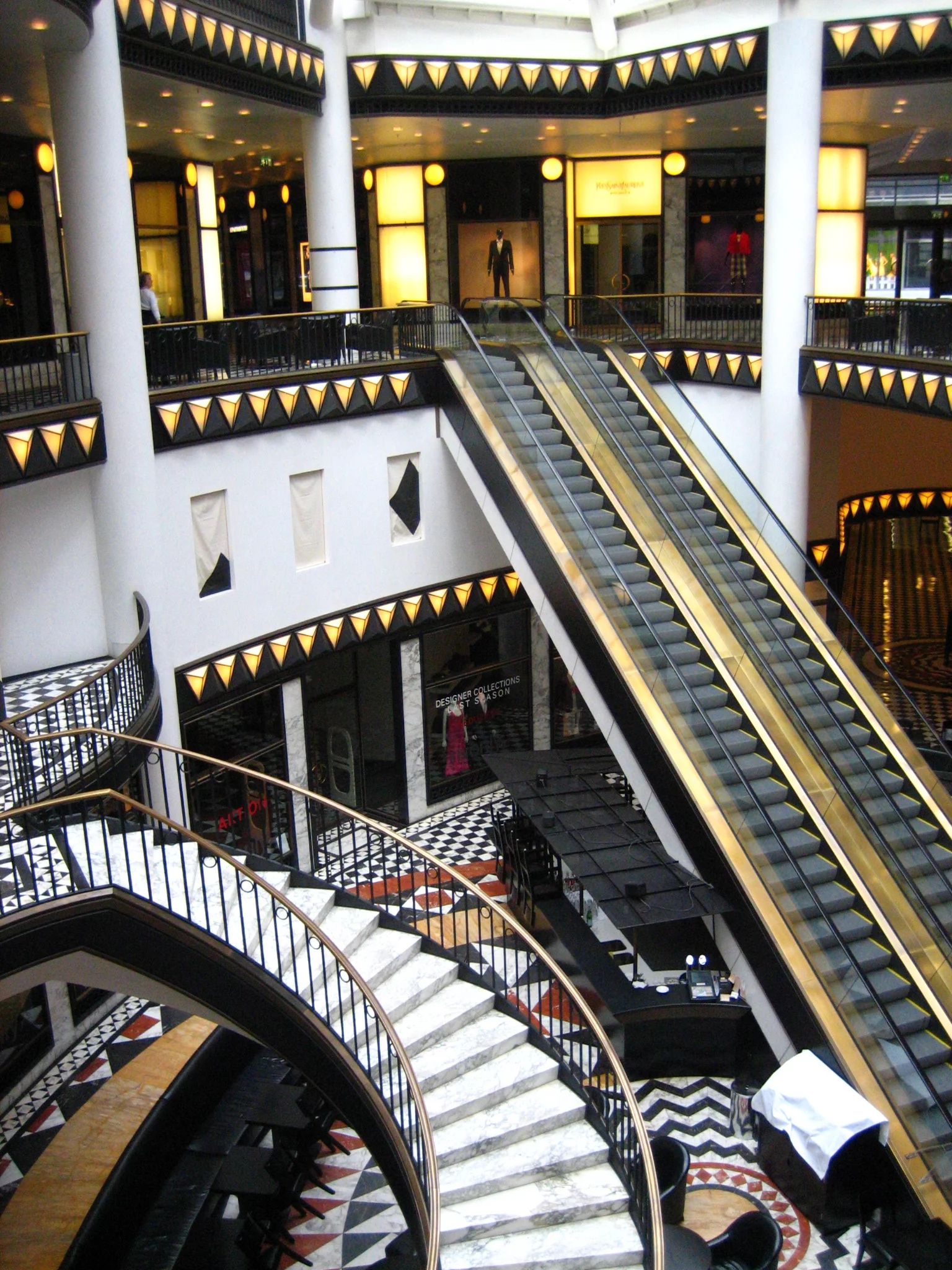 Incudo Referenz Quatier 205